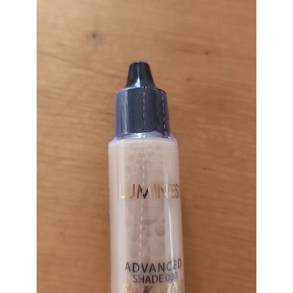 Luminess Advanced‎ Silk 4-In-1 Airbrush Foundation Shade 030 Sealed .50 Fl Oz